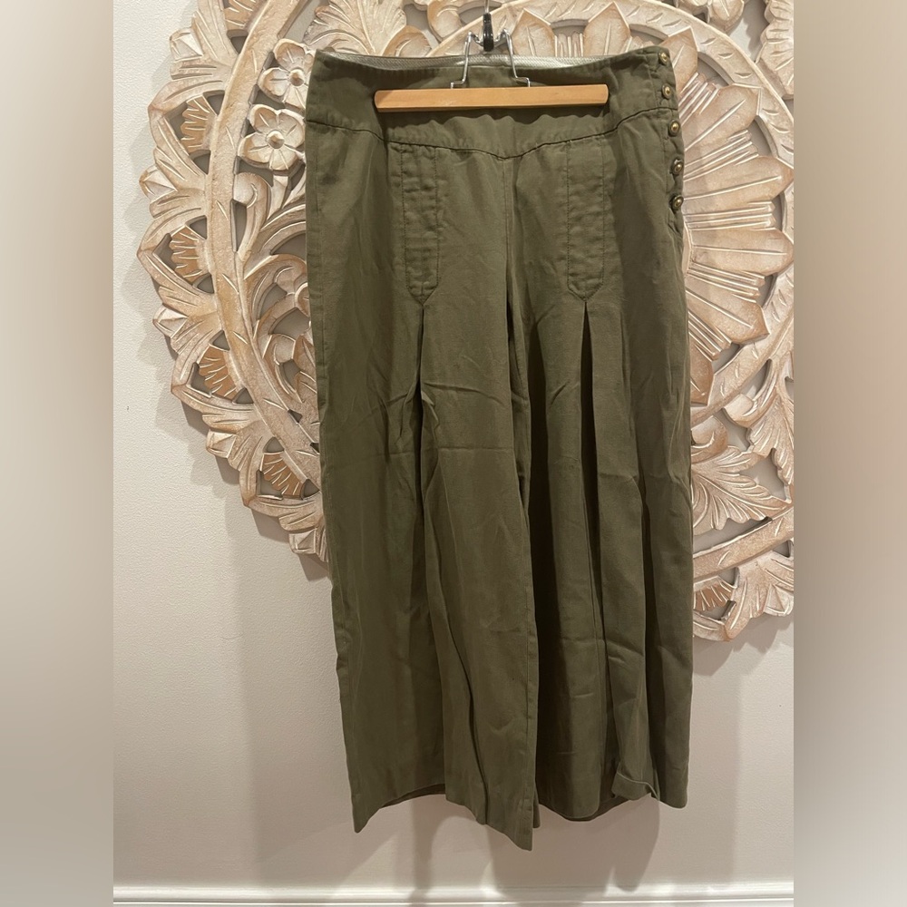 Anthropologie- Elevenses Army Green Button Down Side Wide Leg Capri Pants